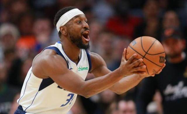 显得捉襟见 显得捉襟见