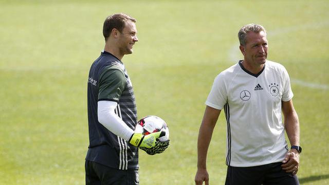 球场上的表 球场上的表